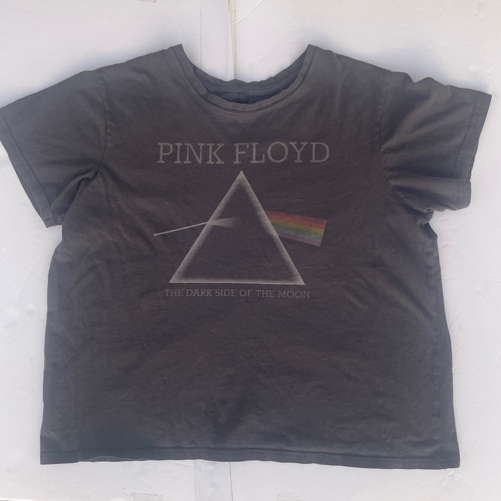 PINK Floyd, dark side of the Moon band, T-shirt, size large charcoal, gray